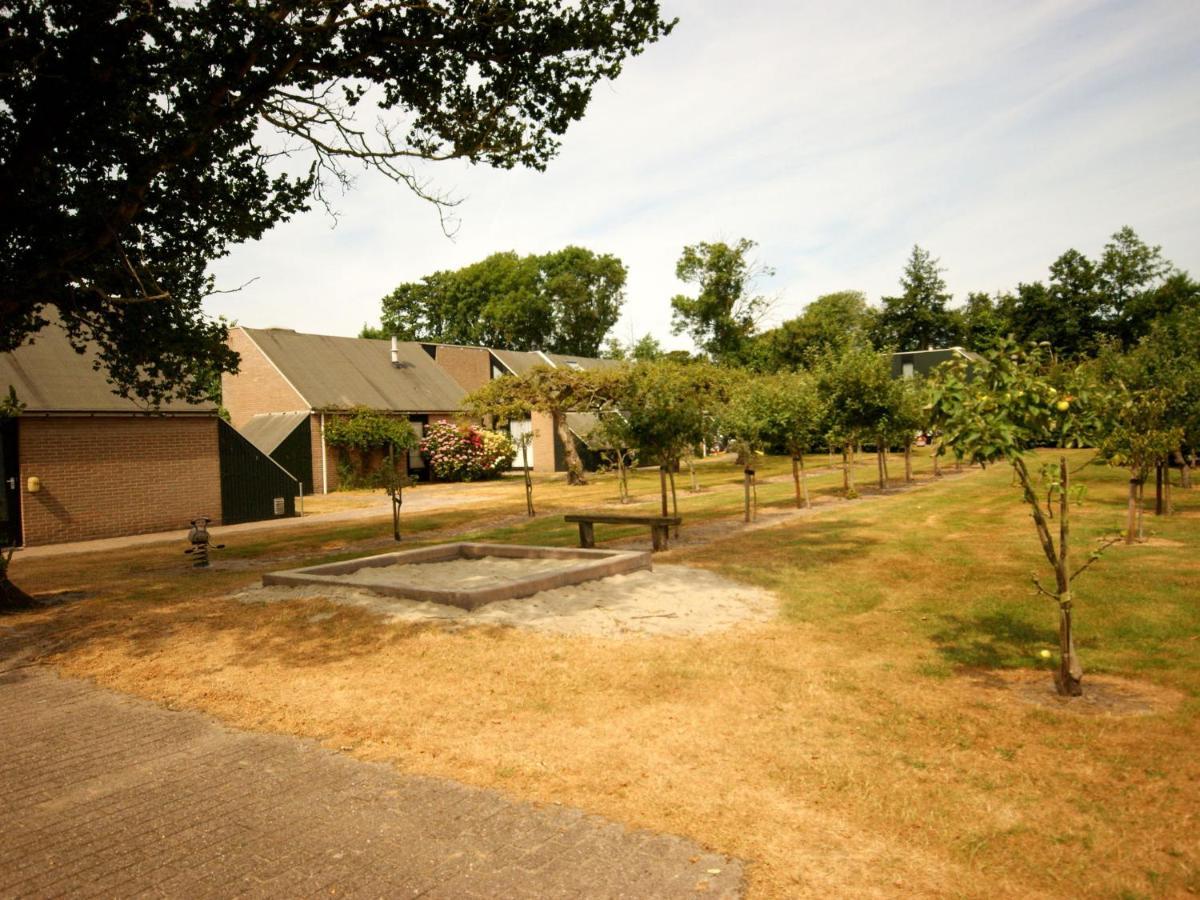 Nice Holiday Home In Burgh Haamstede Near Beach Exterior foto