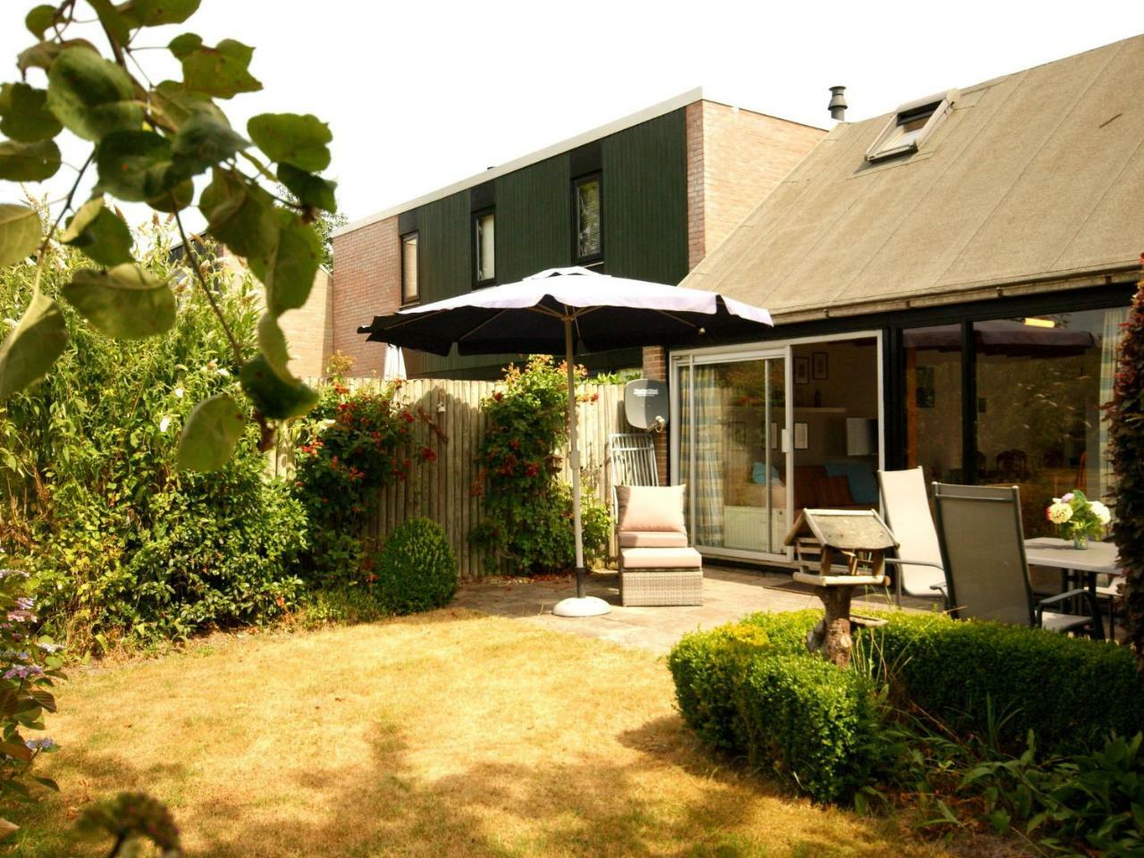 Nice Holiday Home In Burgh Haamstede Near Beach Exterior foto